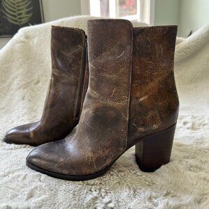 NWOT - Donald Pliner Sonoma Leather Ankle Boots, Size 8M